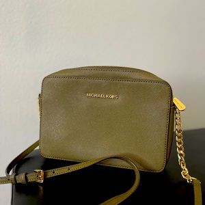 Michael Kors Crossbody Purse
